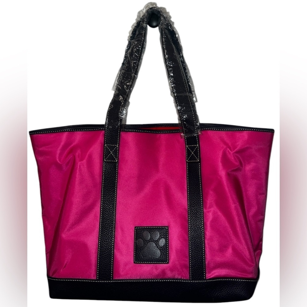 NWT Dooney & Bourke Nylon Paw Print Tote & New York Yankees Logo